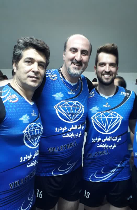 همراهی عادل باقرزاده در تیم والیبال هنرمندان